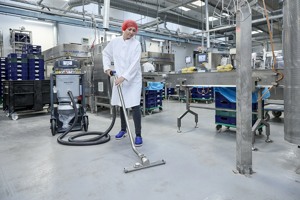 NILFISK-VHB120 BATTERY VACUUM