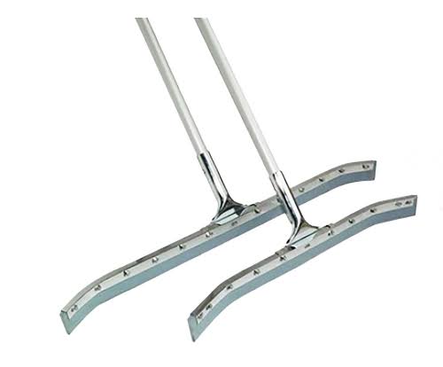 LARGE STEEL CURVED FLOOR SQUEEGEE 75CM